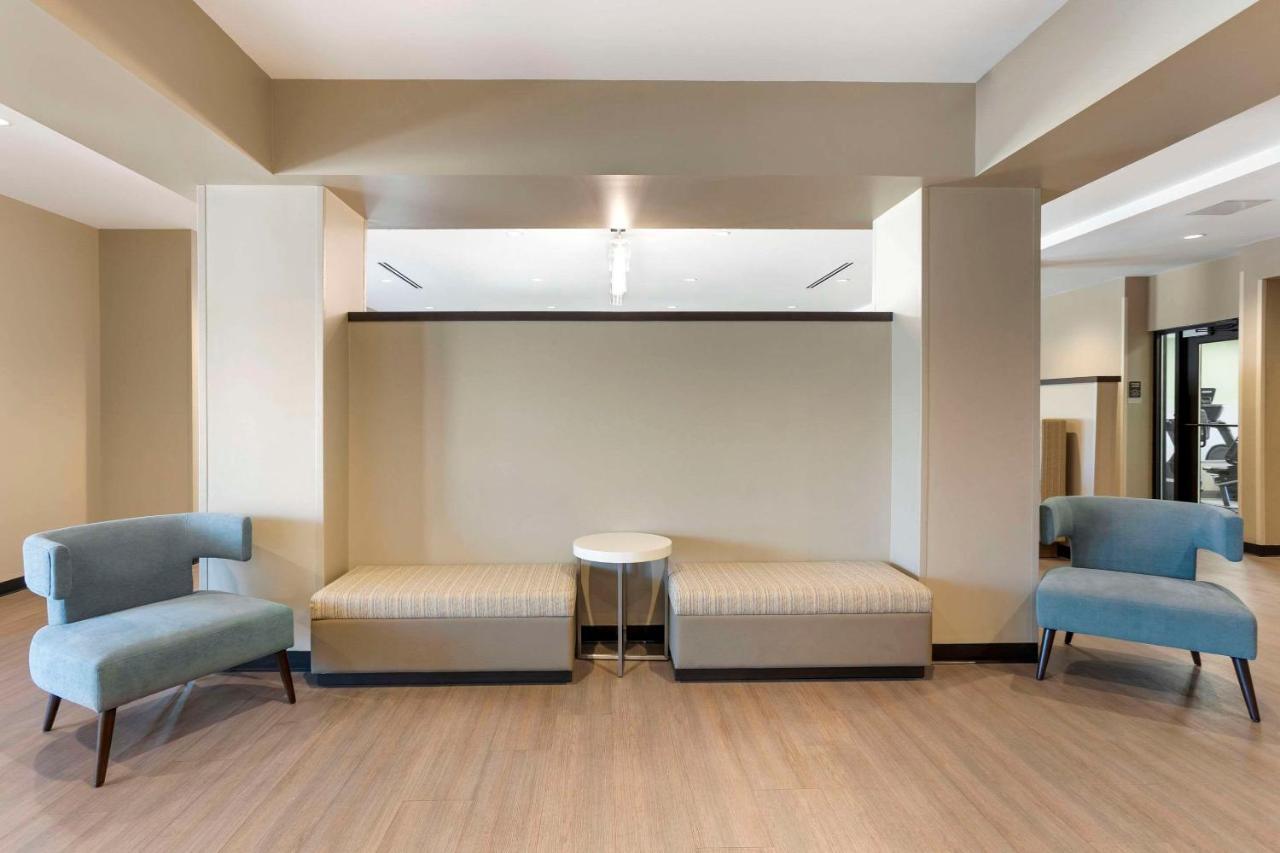 Sleep Inn North - Central York Bagian luar foto