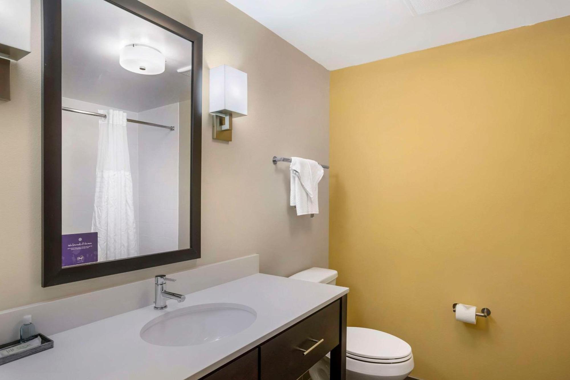 Sleep Inn North - Central York Bagian luar foto
